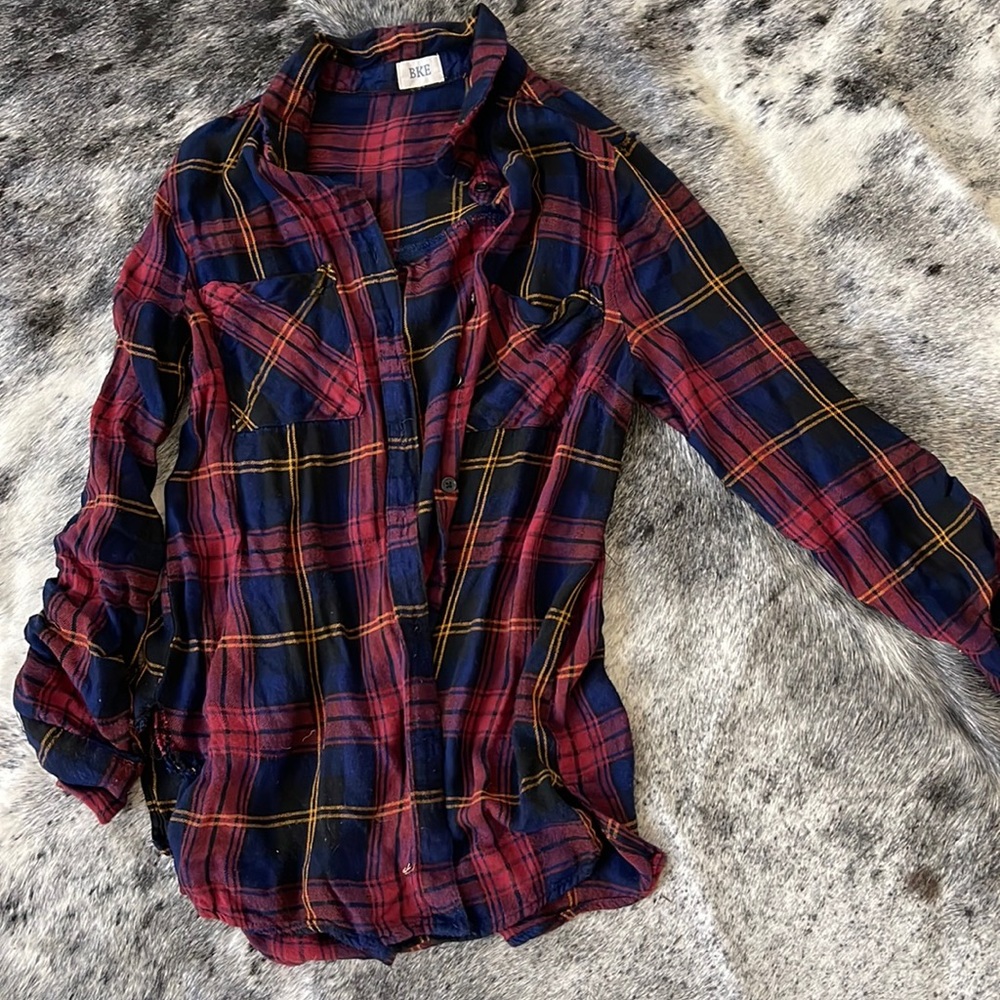 Multi colors buckle button down